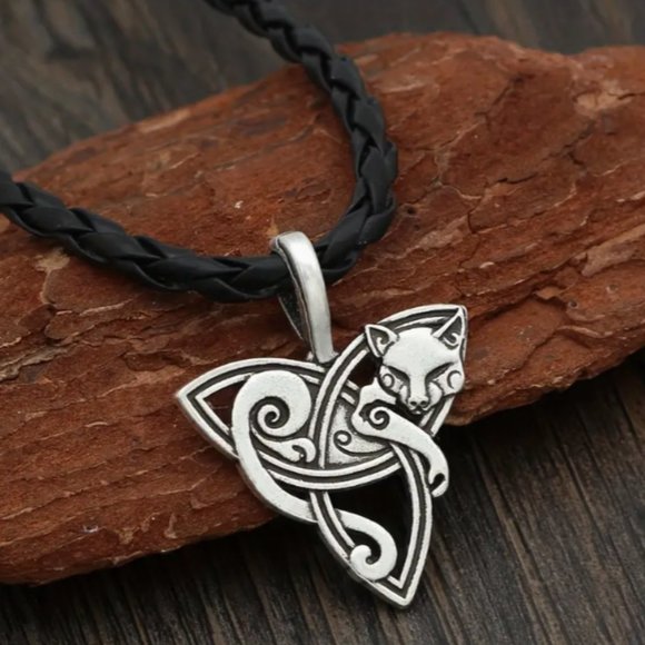 Diamond Gorilla Store Other - New Men's Necklace Viking Pendant Fox Amulet Silver Vintage Style